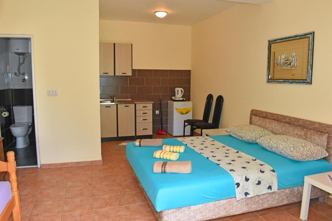 Riverside Apartments Chiara Ulcinj Kültér fotó